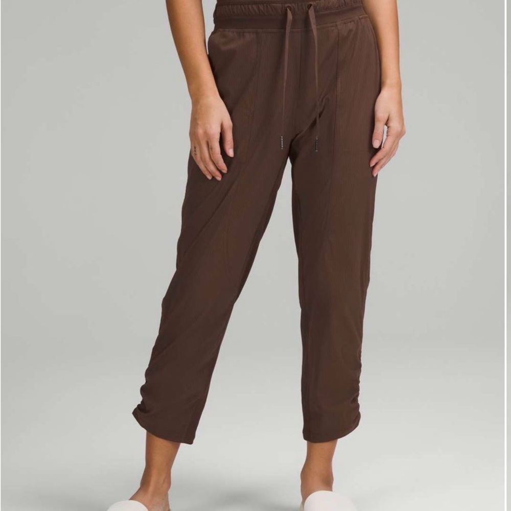 Lululemon Dance Studio Mid-Rise Cropped Pant Java Size 8 - Picture 2 of 7